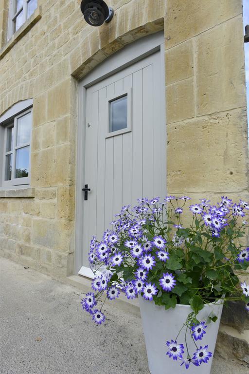 Walnut Cottage Moreton-in-Marsh Exterior photo