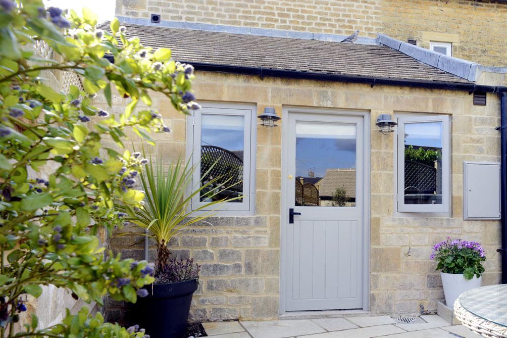 Walnut Cottage Moreton-in-Marsh Exterior photo